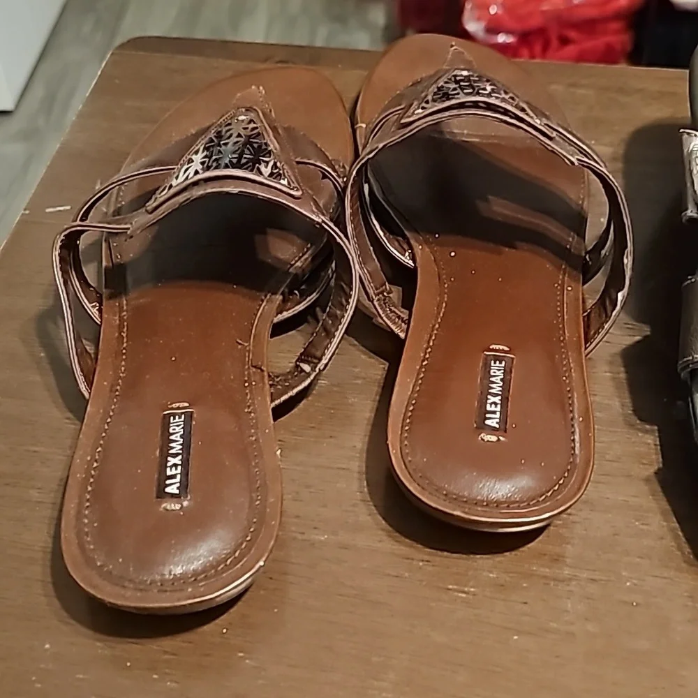 Like new Alex Marie sandles 11M - Picture 3 of 6